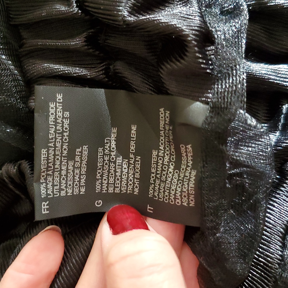 Leg Avenue's Elegant Black Layered  Tulle Petticoat Skirt - Picture 13 of 15